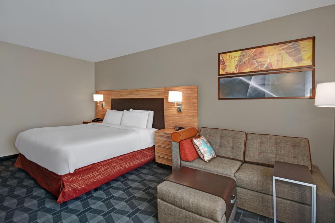 Towneplace Suites By Marriott Grand Rapids Wyoming Eksteriør billede