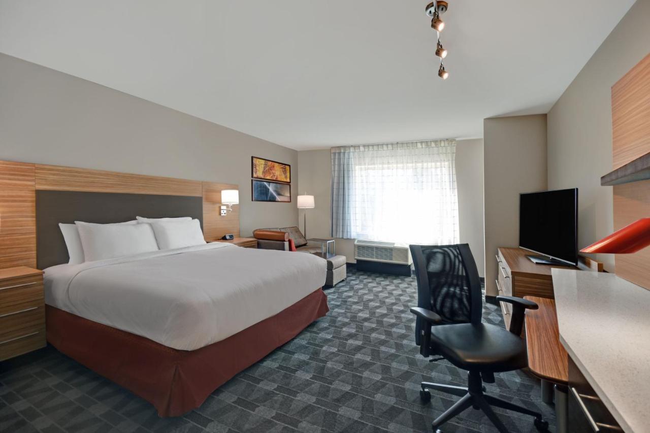 Towneplace Suites By Marriott Grand Rapids Wyoming Eksteriør billede